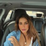 Sara Gurpal Instagram - #SaraKehndi Presenting you my everyday 2 moods wali selfi ! Ya-da Sab bolo Bhaut khoobsoorat thank you ! Love you !! #BoloTararara