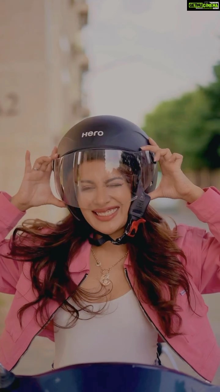 Sara Gurpal Instagram - I always listen to my heart & drive my own Destini ! Ki tuc v khud di sunde ho ? if yes then create a reel & express direct from heart kive tuc apni Destini chalauna chaunde ho #HeroDestini125XTEC #Destini125 #CoolStyleHotTech #punjab #Punjabisong #scooter #sarakehndi #diwali #instareels #PunjabDiDestini #IChooseMyDestini #KhudKiSunLe #ChalaLeDestini @naviferozpurwala @arpanbawa @kaurcam @cinematic.dmn