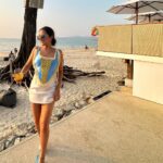 Sara Gurpal Instagram - Beach please !
