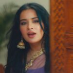 Sara Gurpal Instagram - #Bhaiya . . Singer / Lyrics - @swastimehulmusic Music - @goldboypro Video - @team_allgood Director - @director_ricky @directorshekharsalaria Project by - @pridemusicfactor