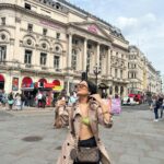 Sara Gurpal Instagram - #Sarakehndi Mentally at the beach London, United Kingdom