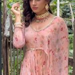 Sargun Kaur Luthra Instagram – 🌸🌸
#bts #sargunkaurluthra #skl #preesha #preesharudraksh #yhc #yehhaichahatein Mumbai, Maharashtra