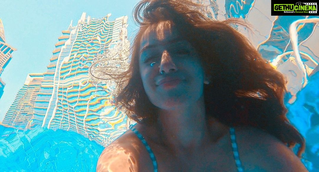 Sargun Kaur Luthra Instagram - 🧜♀️ 🧜♀️