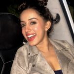 Sargun Kaur Luthra Instagram – Kalla kalla tara tod le ava 
Me taan tenu enna chavah 🎶

#happy #mickeyme #canibelessexpressive #no #laughtingatmyownjoke #probably  #inmyhead