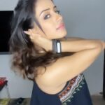 Sargun Kaur Luthra Instagram – Yours is a story so brave and so true
And life is awaiting the hero in you 🌈🌈
#trending #trendingreels #reels #skl #sargunkaurluthra Mumbai, Maharashtra