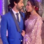Sargun Kaur Luthra Instagram – When blooper is cuter 😙😙
#yhc #yehhaichahatein #rusha #abrargun #rudra #preesha #johamsejalethodasidesechale #cringeisthenewcool #cringeisthenewin
😝 Apni Duniyaa
