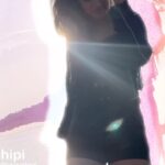 Sargun Kaur Luthra Instagram - You ain’t nothin’ but a ✨✨ #hipi #skl #sargunkaurluthra #trend Matlabi Duniya