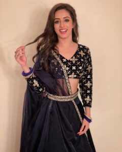 Sargun Kaur Luthra Instagram - No time to be bored in a world as beautiful as this 
so live while you’re alive 🦋