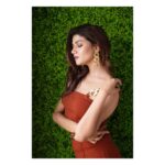 Sauraseni Maitra Instagram - Have you watched #darun yet?! Check out NOWWW! Link in bio ❤️ #darun #promotion #songrelease #songoutnow #bengalisong #bengalimusic #newrelease