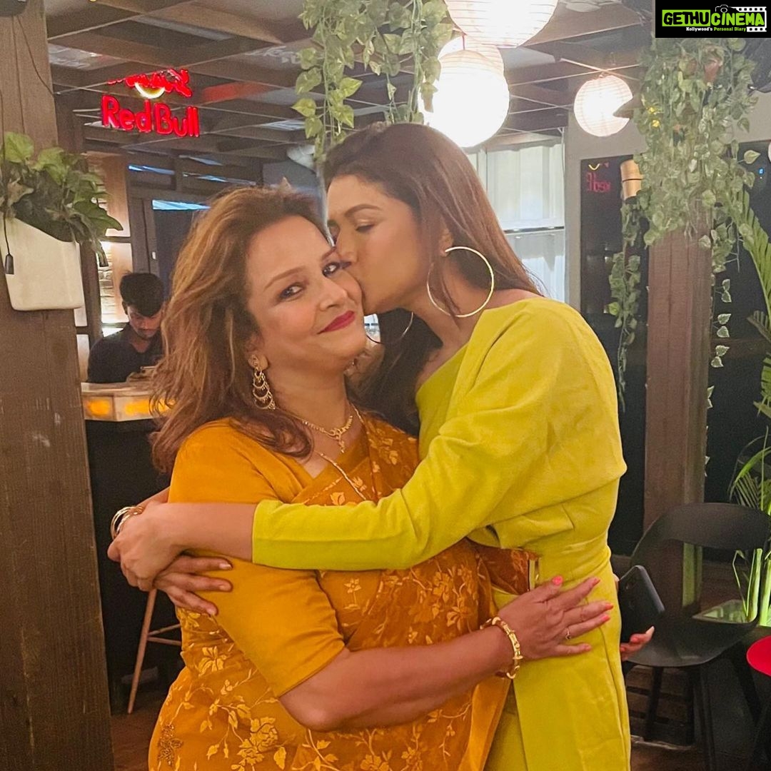 Sauraseni Maitra Instagram - Happy happy everything to you, HAPPY 50th Maa ❤️ The Terrace - from The Steak Factory