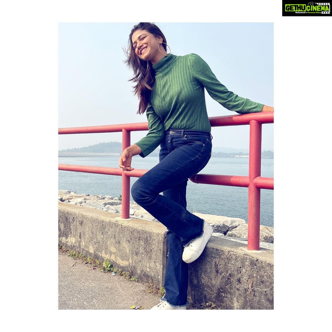 Sauraseni Maitra Instagram - Hello Winter ☀️ 💚 Upper Dam, Purulia