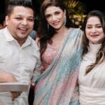 Sauraseni Maitra Instagram - Here’s looking back to an evening filled with fun, laughter, love and fashion! ❤️ Thank you @rangoliindia @ranjhindia for making me a part of your extensive journey 🙏🏽 #riwayat #launch #calendarlaunch #calendar2023 #fashioncalendar #eventday #collectionlaunch #bridalcollection #friendsandfamily #rangoliindia #ranjhindia #ethnicwear