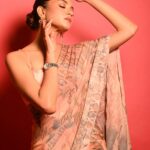Sauraseni Maitra Instagram - @sauraseni and saree...a sensational combination 👌 . HnM @makeupbybithikabenia Outfit @saundhindia Styled by @kiara sen Photography @sourav.dutta.kolkata