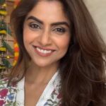 Sayantani Ghosh Instagram – 🌟transitioning into Diwali mood …
.
.
#reels #reelitfeelit #reelsindia #reel #réel #trendingreels #trending #trendingsongs #trendingnow #trendingaudio #transitionreels #fun #mood #diwali #diwalioutfit #desigirl #instamood #moodygrams #instalike #instalikes #instalovers #instalover #instalove #love #sayantanighosh