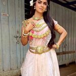 Sayantani Ghosh Instagram – 🌷Sati ….
#subhomahalaya
.
.
#shoot #shootmode #bts #onscreen #role #sati #mythology #indianmythology #costumedrama #indiantvserial #actor #actorslife #actors #look #lookoftheday #happy #smile #desigirl #sayantanighosh #sunday #haveaniceday #love #instalike #instagood #instadaily #instalove #instalikes 🌷