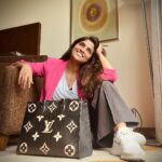 Sayantani Ghosh Instagram - "Handbags speak louder than Words"... ❤️ Well yes I work bloody hard so that I can shop harder - Confessions of a Shopaholic 🤷‍♀️ @louisvuitton . . #hardwork #iworkhard #selfmade #independentwoman #proud #louisvuitton #louisvuittonbag #louisvuittonindia #luxurylifestyle #luxury #loveforbags #fashion #style #fashionista #fashiongram #fun #instamood #instapic #postoftheday #mood #girls #shopaholic #shopping #retailtherapy #lovemyself #selflove #pamperyourself #loveyou #love #sayantanighosh ❤️