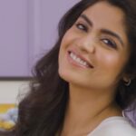 Sayantani Ghosh Instagram - Greys are a no-no for me when it comes to my hair. With @streaxindia Touch-up say bye - bye to those few visible greys. So for a quick touch up, I rely on Streax Touch Up to hide the few, visible greys in just 10 minutes. #TouchUp #StreaxTouchUp #10min #HairColour #Beard #Moustache #NoAmmonia #RootTouchUp #ad