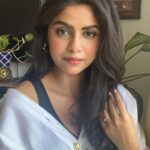 Sayantani Ghosh Instagram - 👧just thinking .... . #reels #reelitfeelit #réel #reel #reelsindia #funny #funnyvideos #funnyreels #me #myself #just #thoughts #mood #women #self #instamood #instagood #instalike #instalove #contentcreation #instagirls #instadaily #love #loveyourself #trending #trendingreels #sayantanighosh ❤️