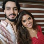 Sayantani Ghosh Instagram – Happy pujo from us 🌹
@anugrah0070 
.
.
#pujo #happypujo #navratri #happy #family #festival #festive #indianfestival #together #mrandmrs #togetherness #instagram #instagood #instadaily #instalike #instalikes #instalove #instalovers #postoftheday #instapost #instaphoto #love #sayantanighosh