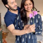 Sayantani Ghosh Instagram - 🌸Shaadi Shuda Zindagi-Part 10 . #weekend #saturday #mood #instamood #instagood #instalike #instagram #instalove #instalikes #reels #reelsinstagram #reel #reelsindia #reelkarofeelkaro #réel #reelitfeelit #reelit #fun #funny #comedy #funnyreels #laugh #laughter #trendingreels #viral #couplegoals #couple #anugrahtiwari #sayantanighosh #love ❤️