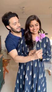 Sayantani Ghosh Instagram - 🌸Shaadi Shuda Zindagi-Part 10 . #weekend #saturday #mood #instamood #instagood #instalike #instagram #instalove #instalikes #reels #reelsinstagram #reel #reelsindia #reelkarofeelkaro #réel #reelitfeelit #reelit #fun #funny #comedy #funnyreels #laugh #laughter #trendingreels #viral #couplegoals #couple #anugrahtiwari #sayantanighosh #love ❤️