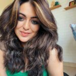Shafaq Naaz Instagram - Sometimes I don’t look like me🫠