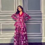 Shafaq Naaz Instagram – In the mood to be cute and hustle. 
#workmode#trevel 

Outfit: @riminayakindia @poppublishmedia @greenlight__media Rohtak,haryana