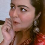 Shafaq Naaz Instagram – Tere he jaise lagte hai saare♥️♥️
.
.
@josh.punjabi @officialjoshapp