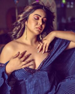 Shafaq Naaz Instagram - Fearless✨
.
.
Stylist - @styleitupbyaashna 
Photographer -  @fashionbyrahulsharma 
Makeup & hair - @tapsi_makeup 
Outfit - @barrooni.in 
Location - @theterrace.amaidenaffair 
Team - @greenlight__media
