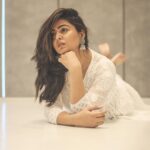 Shafaq Naaz Instagram – Can you guess what’s on my mind? 😉 
Stay tuned!!
📸 @framesbymayur 
Team – @greenlight__media