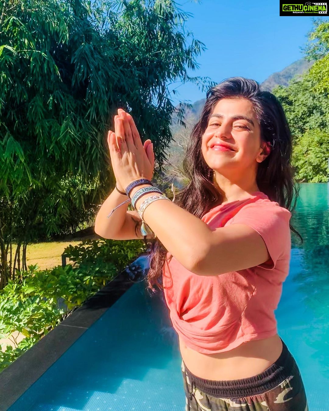 Shenaz Treasurywala Instagram - #travelwithshenaz Giveaway Day 9 Today’s Challenge: 1. Post a 15 second reel talking to me genuinely-I want to hear from you. Your thoughts! Start the reel with, Dear Shenaz... I want to get to see you, your thoughts and your feedback. 2. #TravelWithShenaz #ShenazGoPro and Follow @goproindia 3. In the comments here and in the caption you can elaborate on what you say in the reel. 4. Follow @goproindia and Make sure you’re following both my accounts- this one and @travelhotelsmiles 6. Please note 📝 the reel must be posted fresh within the next 24 hours. Also, I prefer if you just use just these tags above so it’s clear it’s for this contest 😊❤️ thanksss!! 8. Vertical reels have more chances of winning. 10. Make sure it’s a public profile and it’s shared to profile so I can see the reel. Guys, only one person can win a day. You’re entries are all so good!!!! It’s very hard to choose and I am doing my best. Don’t be disheartened if you haven’t won yet, I will keep having more competitions on this page. #TravelWithShenaz 9 days, 9 challenges, 9 winners! #MoreEverything I am giving out 9 of the latest GoPro HERO9 Black in the course of 9 days! This is a #TravelWithShenaz and #GoProHERO9 Black Giveaway • Tomorrow evening I’ll pick the final winner for the challenge! Please see @travelhotelsmiles by 10.30 pm and my stories to see Day 8 challenge winner. Giveaway courtesy @GoProIndia @GoPro #goproindia I want to thank you all from the bottom of my heart for taking part in this contest. I feel so crushed that I can’t send everyone of you a GoPro but I am sending every single one of you a genuine Thank You for taking part in not just this contest but for being part of my journey and supporting me every single day with your heartfelt comments and love. When picking the winners of the day, I did also take into consideration the people who participate on my channel and comment on my videos. I wanted to pick people that are part of my journey and I will continue to have contests and this is something I definitely take into consideration. I feel you are part of my family and hopefully by now you feel as close to me.