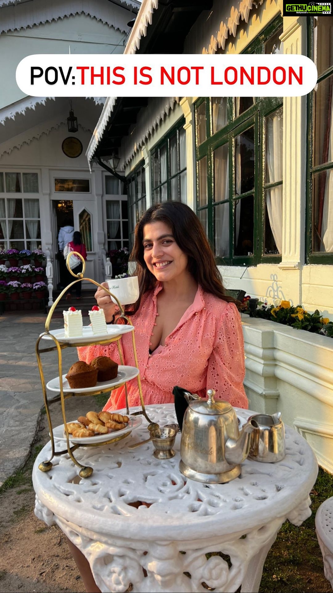 Shenaz Treasurywala Instagram - I’m in Darjeeling ☕️ and then heading to Sikkim. Suggestions pleaeeee. What do I eat? Who do I meet? Where should I go? Where are all my north east people at? :)) Location @elgindarjeeling #incredibleindia #darjeeling #tea #londonlife #northeastindia #travelgram