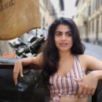 Shenaz Treasurywala Instagram – What did you take for granted before that you will forever cherish??? For me – it’s those little things – 1 sharing smoothies with a friend. 2 hanging out all day in a cafe! Looking forward to when we can share food with our friends and as cafes open up in Italy 🇮🇹 I have hope for our Indian cafes and restaurants. Just a matter of time and we will be with friends-  eating and drinking without a care in the world again. All we need is patience!! ❤️ Thoughts? #travelwithshenaz #travelhotelsmiles #foodforthought #precovid #cafes #smoothie 📸@ernestleif