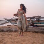 Shenaz Treasurywala Instagram - Let’s pray the cyclone passes us without any damage and takes the virus 🦠 with it. What’s it like in your area right now?? Talk to me! #cyclonenisarga #2020challenge #mumbai2020 #staysafe Mumbai, Maharashtra