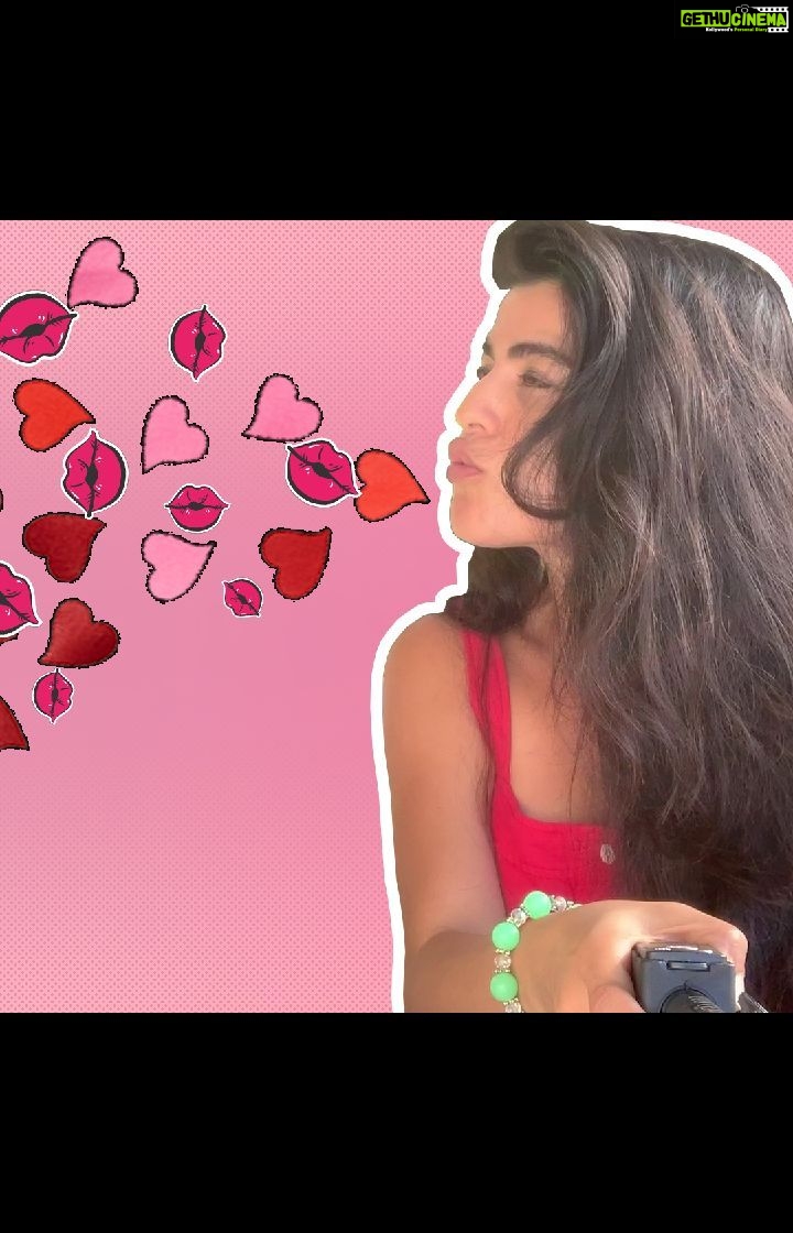 Shenaz Treasurywala Instagram - Tell me about the BEST and Worst Kiss you've had? How important is a kiss? Write out your KISSING DON"Ts in the comments. Kiss Me NOT #kiss #kissing #smooch #kissingmistakes #travelwithshenaz #covid19 #kissesđź’‹ #getthatgirl #singlelifeproblems
