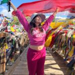 Shenaz Treasurywala Instagram - Ladakh was a difficult one for me. I wasn’t prepared for it. Those thin oxygen levels gasping for air. The nausea, the headaches! Now I know what to expect - next time I will be prepared!!! #ladakh #leh #solotraveler #travelromancesmiles Ladakh, India