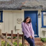 Shenaz Treasurywala Instagram - What’s your dream honeymoon destination? I fell in love with Carmel-by-the-Sea ( California ) Was my second time there and this village is as unique in charm as it is in fun facts. There’s a -No high heels law, No street addresses here and it is known as a dogs heaven on Earth. Why Carmel-By-The-Sea is called the most romantic city- 1. Long walks: beautifully maintained streets and avenues. 2. One of a kind boutique shopping- very unique boutiques 3. Carmel beach: soft white sand with breathtaking views and blue ocean! 4. Fairytale houses: Carmel gives you a fairy tale experience with cute cottages. 5. Top rated art town: populated with artistic souls. 6. Lively food destination: old school italian to modern california cuisine. Save this place for your honeymoon ;) #carmelbythesea #california #uniquevillage #travelromancesmiles