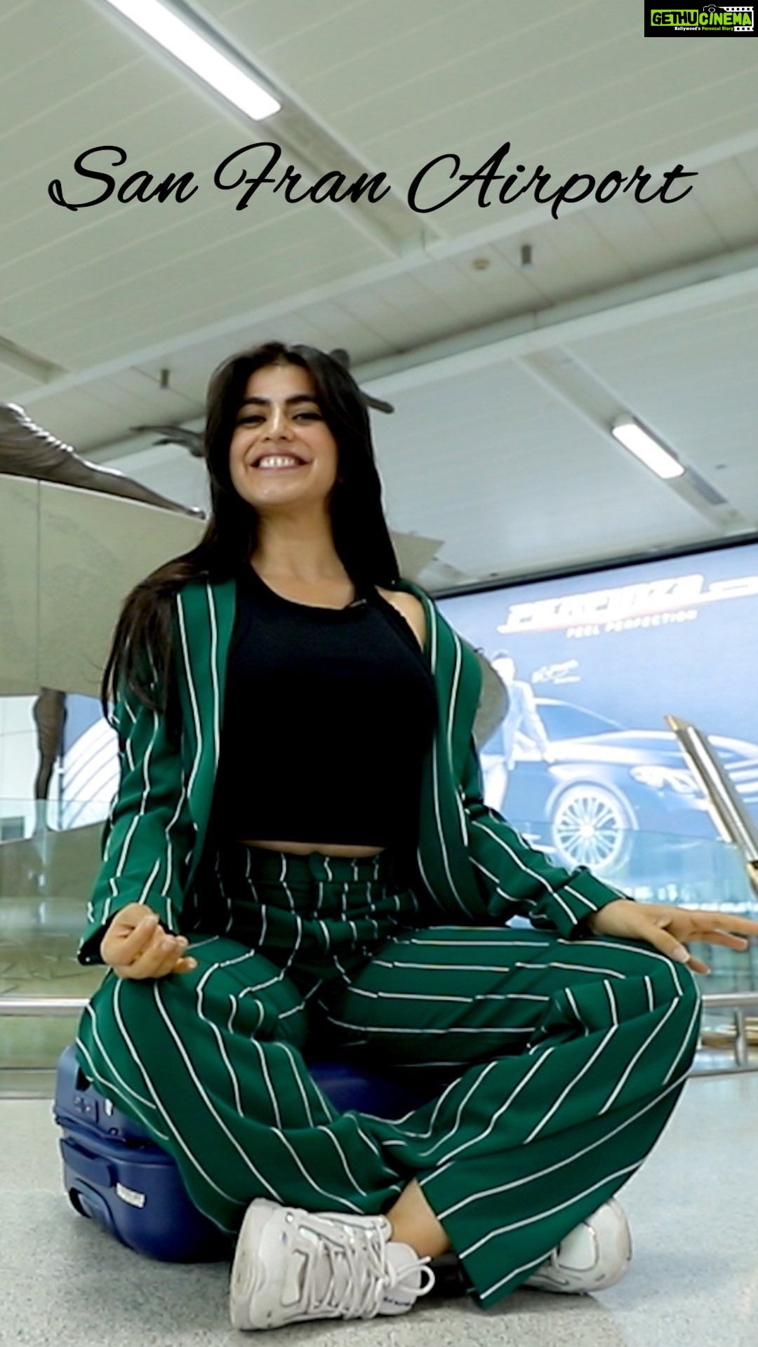 Shenaz Treasurywala Instagram - So excited to be back in San Fran but looks like San Fran is more excited to have me and you here!!! They are so welcoming to Indians. Leave a ❤️ if San Francisco is on your bucket list @flysfo @sfowagbrigade #welcomeback #travel #SanFrancisoAirport #flySFO