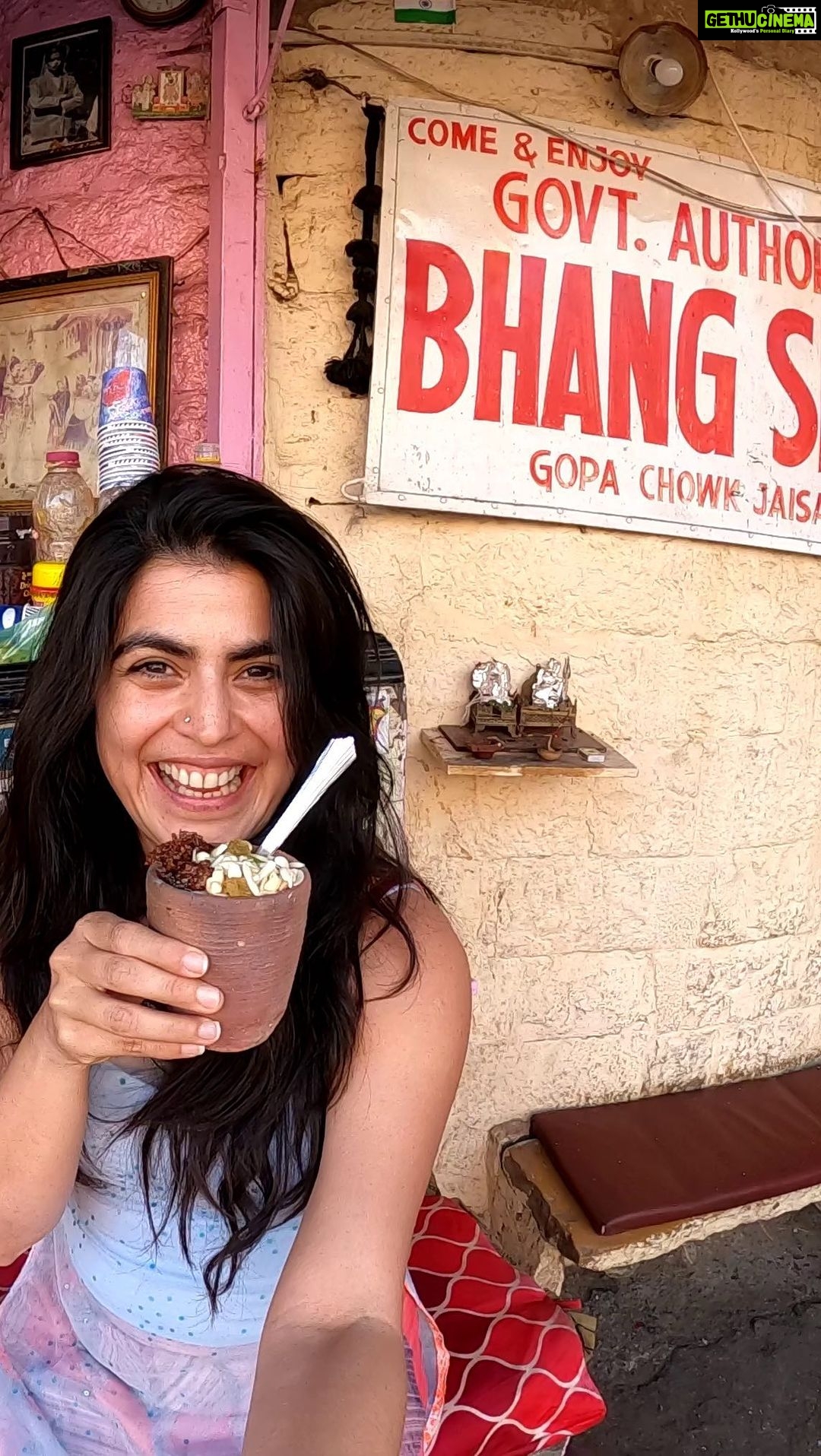 Shenaz Treasurywala Instagram - Since yesterday was Holi- tell me- have you ever tried Bhang? What was your experience? Did you go to the moon 🌓? This is Mr Bhang. He’s the most famous Bhang seller in Rajasthan and perhaps India. #holi #bhang #celebratingfestivals #travelromancesmiles