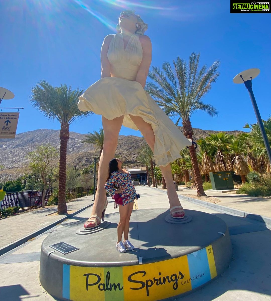 Shenaz Treasurywala Instagram - No mummy, I don't take pictures of everything! 😜 Welcome to America everyone. I am standing in front of the Eiffel Tower of Palm Springs. Forever Marilyn is a 26-ft tall statue of the Hollywood icon Marilyn Monroe in her famous billowing white dress. Some people from Palm Springs feel it's good for business as a tourist attraction and some have an issue with placing a large statue that is blocking the beautiful view of the hills and find it obscene, mysoginistic and exploitative. What is your view on the statue? Tourist attraction or Exploitation of women? How would the people of your town react to a statue like this? Accept or Reject? #marylinmonroe #palmsprings #califórnia #travelromancesmiles Palm Springs, California