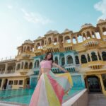 Shenaz Treasurywala Instagram - Arrived in Udaipur!!! First stop - the stunning Chunda Palace. This is a family owned property. I'm off to meet the family tonight for dinner to hear the story of this stunning property. Send me your suggestions for beautiful Rajasthan Properties here. Outfit @gulabobyabusandeep #udaipurdiaries #rajasthanistyle #travelromancesmiles #myindia @chunda_palace Hotel Chunda Palace