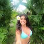 Shenaz Treasurywala Instagram - There's a reason I don't wear makeup 💄 or care about my belly. It's because I cared too much earlier - and I am done caring. In my first film there was so much body shamimg. I was "too fat", my belly apparently ruined the movie according to the director. While the film went on to be the biggest hit- I was in depression- crying everyday - so now I do the opposite. Anyway I feel bellys are meant to be round. We are so mean to our bellys - I want to be good to my belly for a change. I spent my whole life hating my cute little round belly - sometimes it big, sometimes it's small 🥰 I'm going to give it some love! #lovemybelly As for make up - ughhh!!! Sorry make up companies 😉 BUT I think the best make up is sunshine, happiness and joy anyway. ❤️ #bodyshaming #fatshaming #bodypositive #nomakeup Goa, India