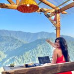 Shenaz Treasurywala Instagram - Work from mountains? Work from beach? Work from office? What's your choice??? This is my work from himachal. I am in a beautiful homestay called Meena Bagh Homes here. Working from the mountains has its advantages or would you rather work from the beach?? Or just from your home?? Location @meenabaghhomes #travelwithshenaz #travelwork #himachaldiaries #workfrommountains