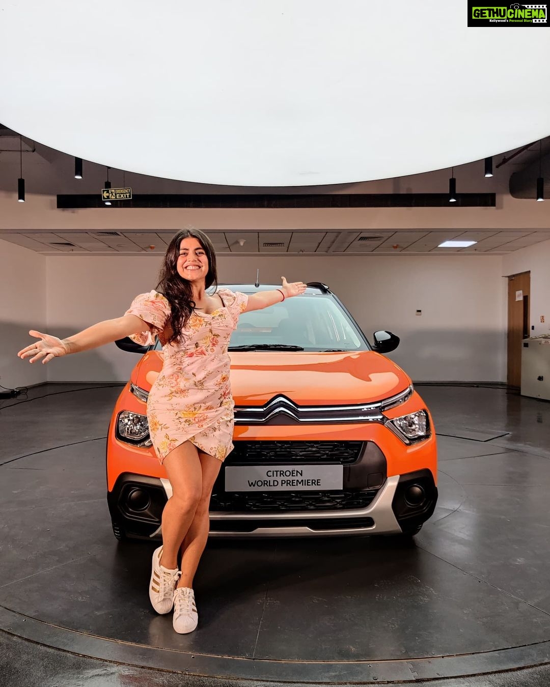 Shenaz Treasurywala Instagram - What do you look for when you're buying a car? I checked out Citroen's brand new stunning C3. This beautiful car is For Your Eyes Only and is ready to hit the Indian roads. What I love about it is you can choose customise the colour and more - I would choose this orange 🍊 Your Car Your Way – This New Citroën raises the bar for customization to match your personality. Can’t wait to get my hands on this beautiful car and take it on a road trip through India ❤️ @citroen_india #expressyourstyle #CitroenIndia #travelwithshenaz #ad