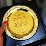Shenaz Treasurywala Instagram - Monday Motivation: Thrilled to be honoured by The Economic Times for the Second Time at their Travel Awards🥇 To think that 5 years ago I was completely broke and had no idea what to do with my life. I didn’t even know how I would earn a living! While most people put down Instagram, I am going to say something crazy - Instagram Saved My Life ❤️🙏🏾🙏🏾🙏🏾🙏🏾 and gave me a whole new career! But it’s not just Instagram , it’s you - who have been supporting me and my journey. I am so grateful to you. Thank you!!! ❤️🍷 I never take it for granted. Even for a day because I know what it’s like to lose it all! But thanks to you, I managed to build it all again. Thank youuuuuu YOU! Thank you Instagram! And thank you @the_economic_times and @ettravelworld for honouring me and motivating me! I am so excited to wake up every morning and get on the job :))) thank youuuuu!!!!! And thanks @forevernew_india for the beautiful blue dress ;)