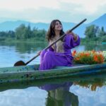 Shenaz Treasurywala Instagram - Hidden Gem suggestions in Srinagar pleaseee!!! Also suggestions in Sonmarg please!!! I'm a now in Gulmarg, heading to Sonmarg after but will be back in Srinagar for 4 days before ending my trip. I haven't seen enough of the capital. Foods to eat? Shopping suggestions? Here I am in the Dal lake. I love rowing. Took this boat out on the lake by myself. Was so refreshing. Highly recommend you try it!! Thanks for helping me shoot @_wandererrrrr @farazbanday @tourismoutlook Outfit @tul_palav #kashmir #travelwithshenaz #paradise #incredibleindia Dal Lake , Srinagar - Kashmir