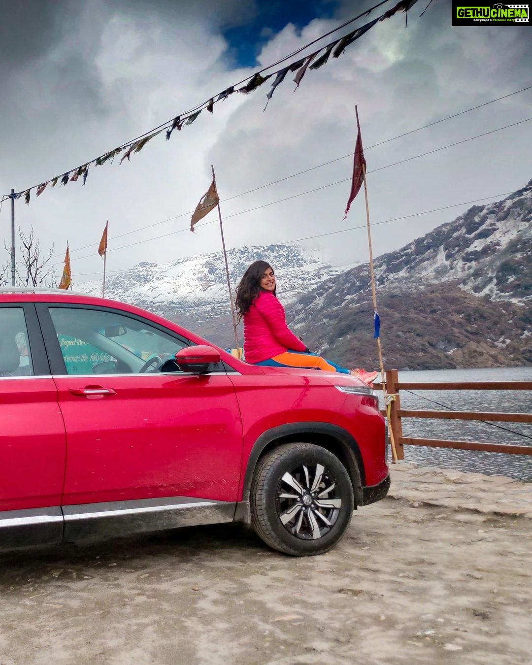 Shenaz Treasurywala Instagram - Answer any one - Whats been your favourite road trip in the past or what's your dream road trip for the future?? My two months in the North East were an absolute dream come true. Here I am in Sikkim with my best friend and road trip partner @mgmotorin #roadtrips #travelwithshenaz #traveldiaries #incredibleindia #ad