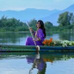 Shenaz Treasurywala Instagram - Hidden Gem suggestions in Srinagar pleaseee!!! Also suggestions in Sonmarg please!!! I'm a now in Gulmarg, heading to Sonmarg after but will be back in Srinagar for 4 days before ending my trip. I haven't seen enough of the capital. Foods to eat? Shopping suggestions? Here I am in the Dal lake. I love rowing. Took this boat out on the lake by myself. Was so refreshing. Highly recommend you try it!! Thanks for helping me shoot @_wandererrrrr @farazbanday @tourismoutlook Outfit @tul_palav #kashmir #travelwithshenaz #paradise #incredibleindia Dal Lake , Srinagar - Kashmir