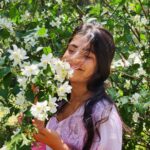 Shenaz Treasurywala Instagram - I've been getting some messages telling me to stop romanticising Kashmir. What do you feel? Do you feel we as indians romanticise Kashmir more than any other place in India? Why do you feel that is? I am more excited to be here than any other place. My mom used to get so worried everytime I talked about visiting Kashmir. So I stayed away for so long. A lot of us have been scared to come here. But the people of Kashmir are inviting you to their beautiful land!! They are the sweetest and so hospitable and so excited to have tourists. I can't wait to edit the videos for you. Meanwhile you can get a glimpse on my stories. By the way, I am in love with this hotel @welcomhotelpinenpeak ❤️ @farazbanday @_wandererrrrr @tourismoutlook @welcomhotelpinenpeak #kashmir #travelwithshenaz #kashmirtourism #incredibleindia Phalgam Pine And Peak Hotel