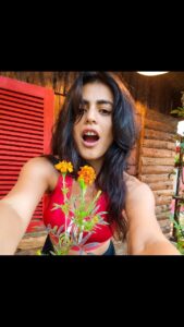 Shenaz Treasurywala Instagram - Have you changed your job or life in the past 10 years? How? And are you happier now? Let's discuss in the comments. 
This is my reverse Barbie :) 
I'm much happier now. Not being a Barbie girl gives me power and fulfilment!! 
#barbiegirl #trending
#travelwithshenaz #travelhotelsmiles